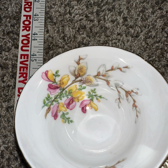 Vintage Staffordshire Fine Bone China Teacup & Saucer – England - Picture 8 of 8
